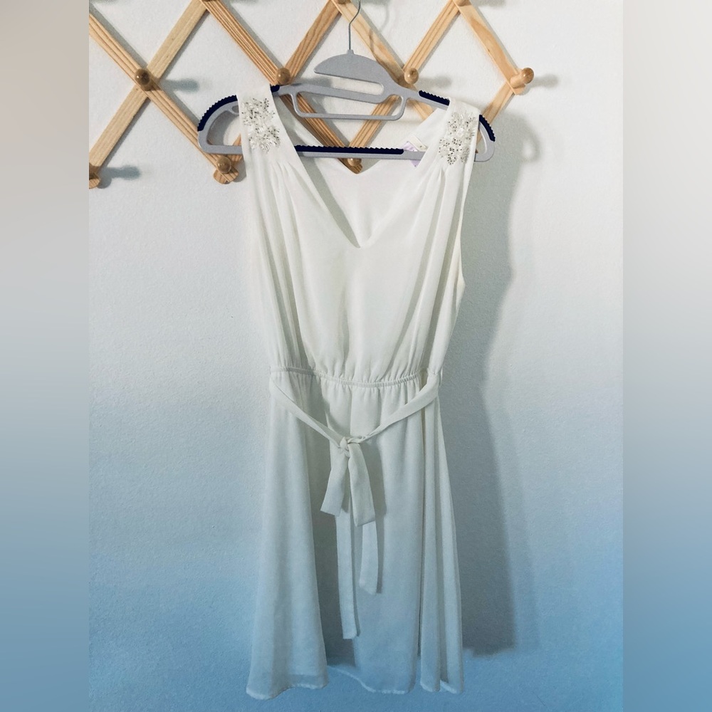 Vintage Elegant Sleeveless White Dress